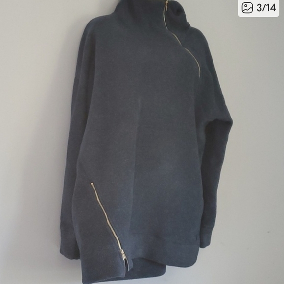 💙New Balance BLUE Women's Revitalize Hoodie - Picture 3 of 14